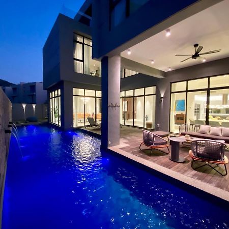 Molly Luxury Private Pool Bungalow茉莉的家豪华私人泳池别墅 Pantai Cenang  Ngoại thất bức ảnh