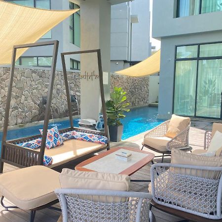 Molly Luxury Private Pool Bungalow茉莉的家豪华私人泳池别墅 Pantai Cenang  Ngoại thất bức ảnh