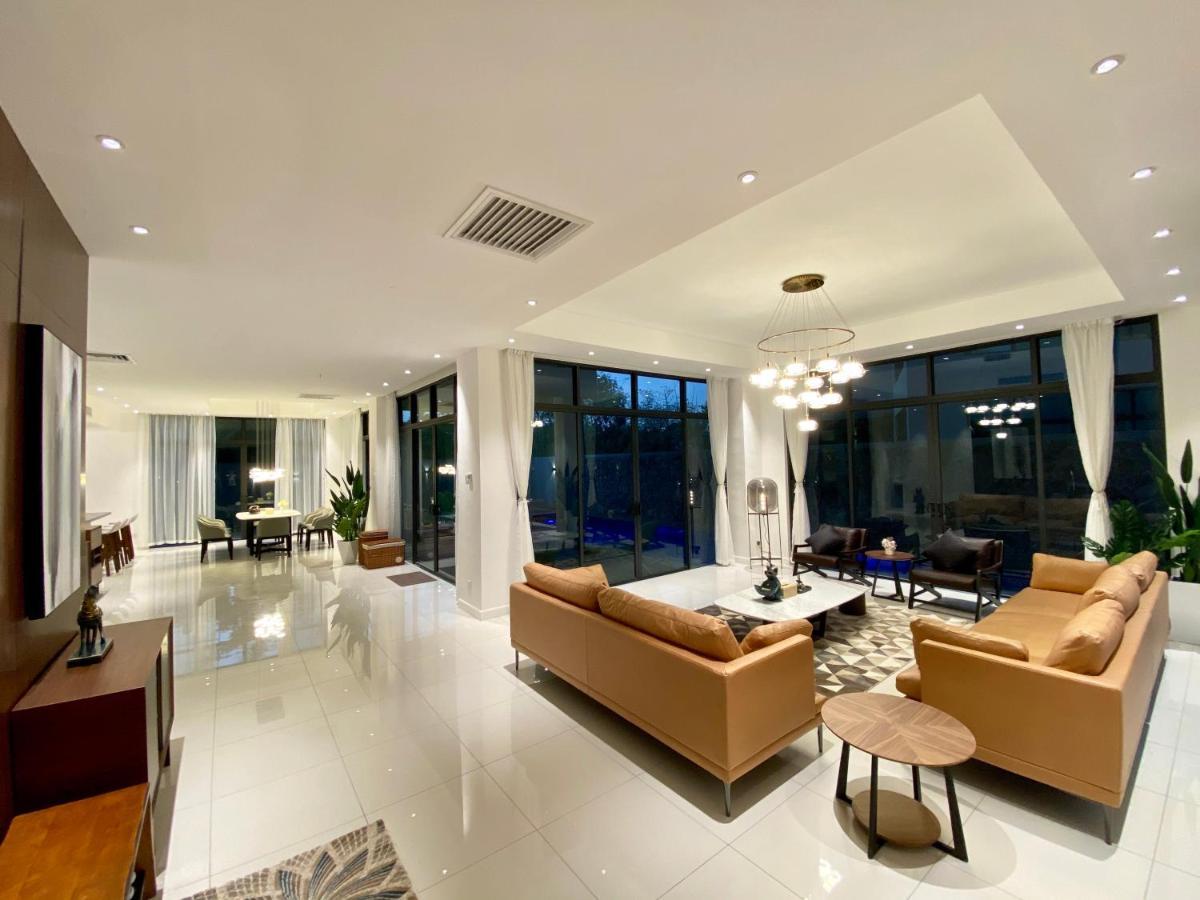 Molly Luxury Private Pool Bungalow茉莉的家豪华私人泳池别墅 Pantai Cenang  Ngoại thất bức ảnh